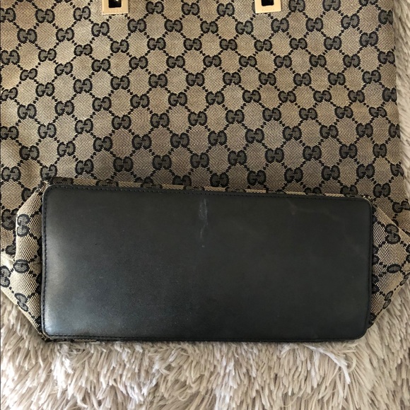 Gucci Monogram Canvas Shopper Tote - Picture 4 of 6